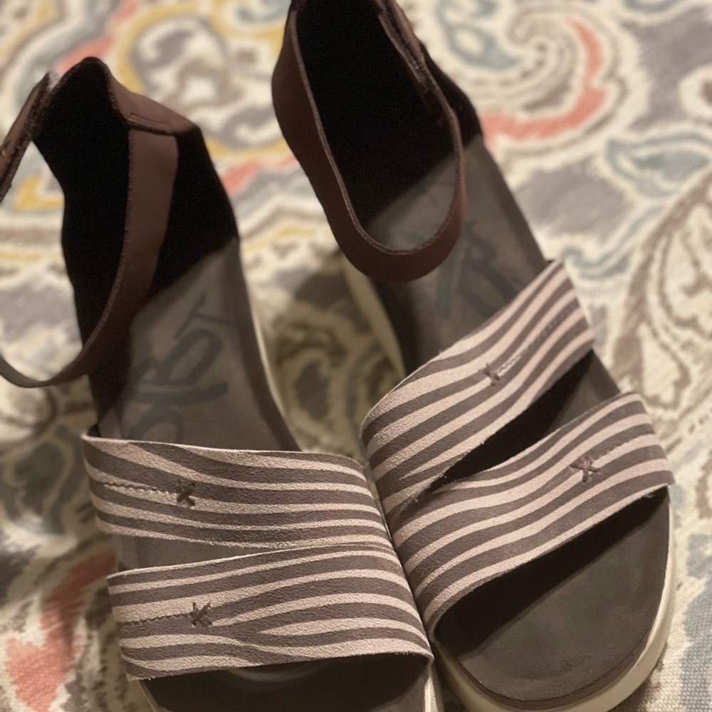 OTBT Women's Sandals